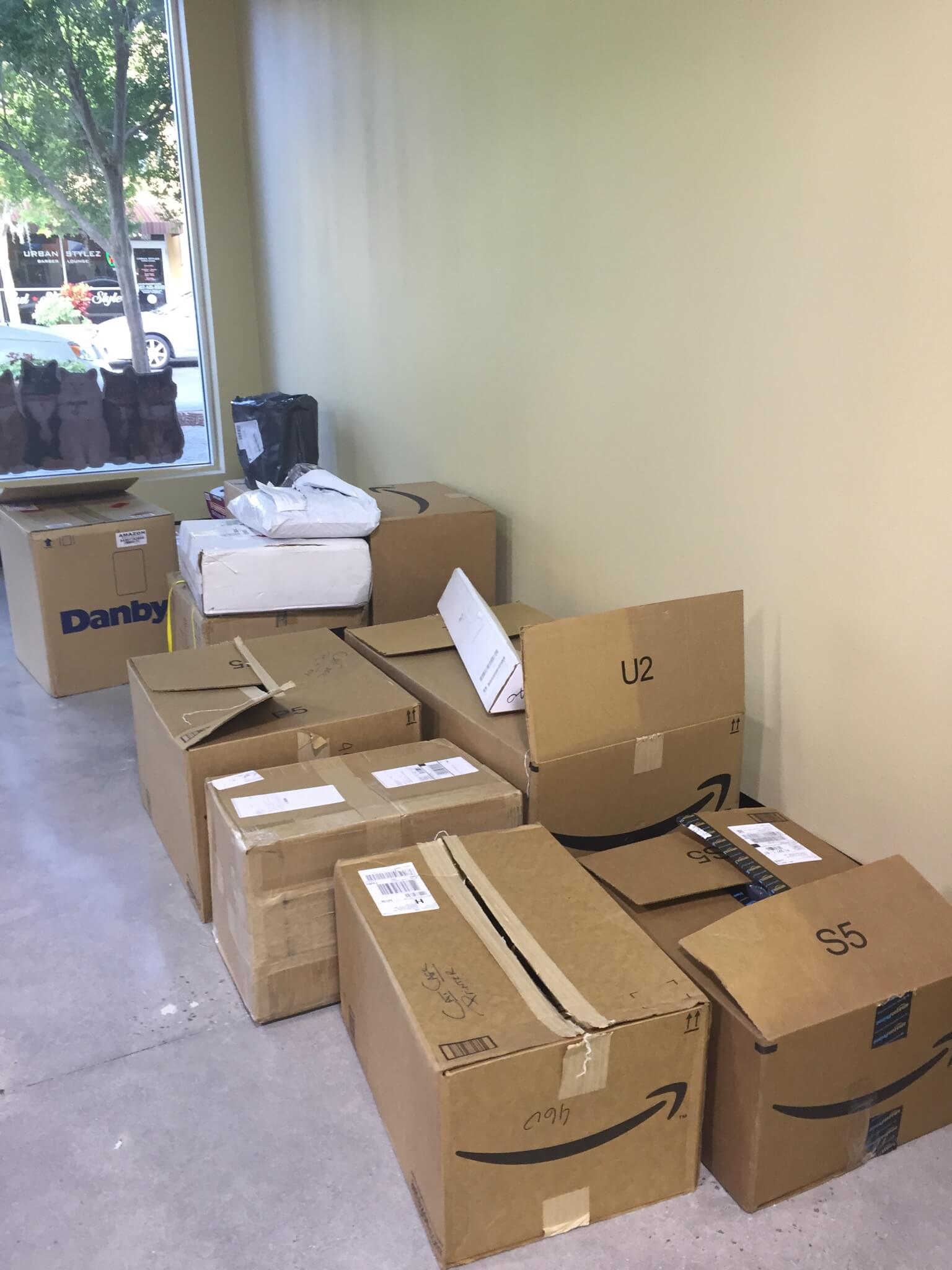 Orlando Cat Cafe|Boxes