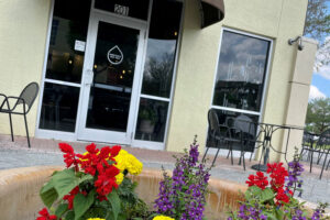 orlando-cat-cafe-outside-minch-coffee